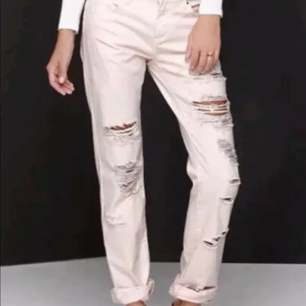 Blank nyc blush pink distressed DITZ boyfriend